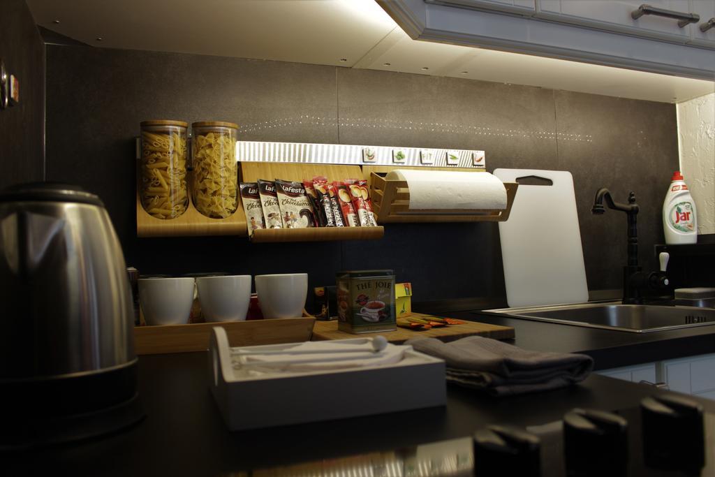 Belvárosi Apartmanszálló - Kiskunfélegyháza Esterno foto