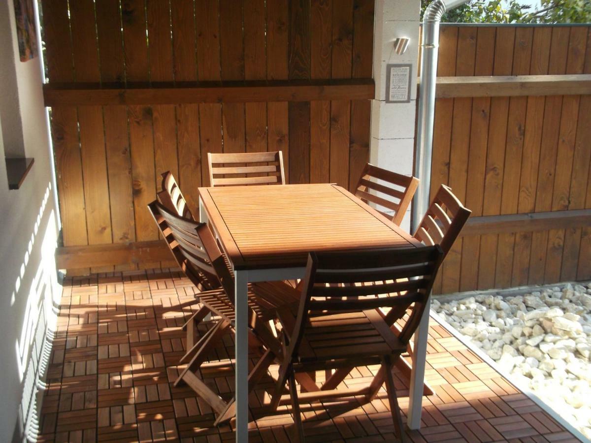 Belvárosi Apartmanszálló - Kiskunfélegyháza Esterno foto