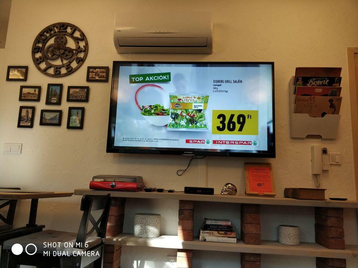Belvárosi Apartmanszálló - Kiskunfélegyháza Esterno foto