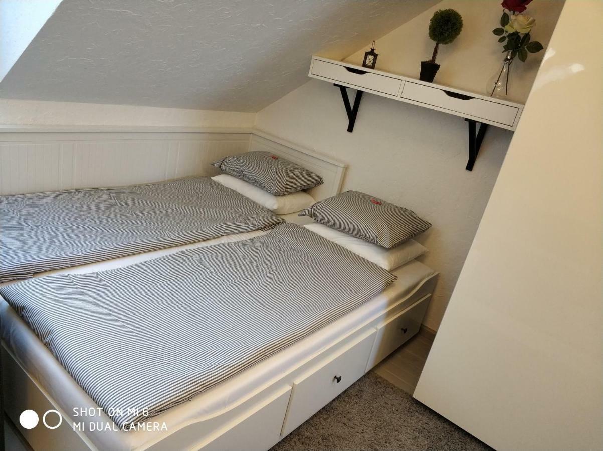 Belvárosi Apartmanszálló - Kiskunfélegyháza Esterno foto